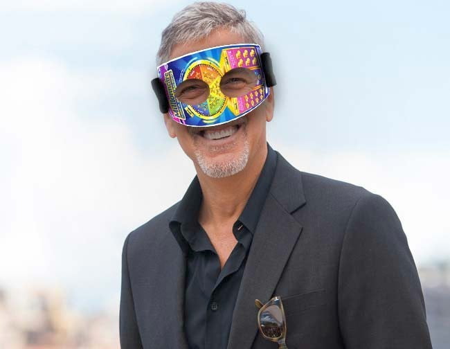 George Clooney voit aussi à travers un jeu à gratter